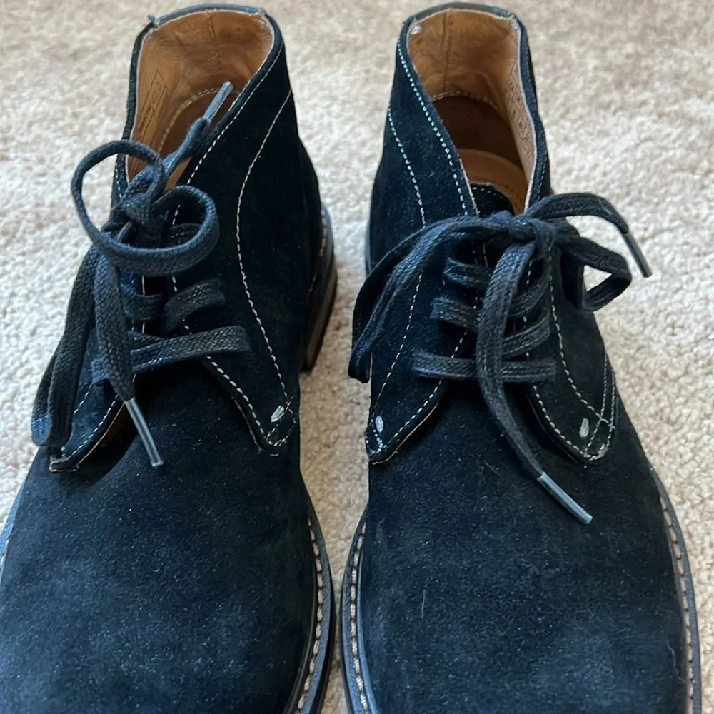 Vionic Mens Bowery Chase Chukka Suede Ankle Boots